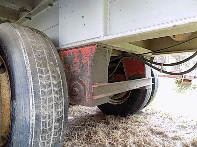 1995 EAST 38FT T/A - Image 12